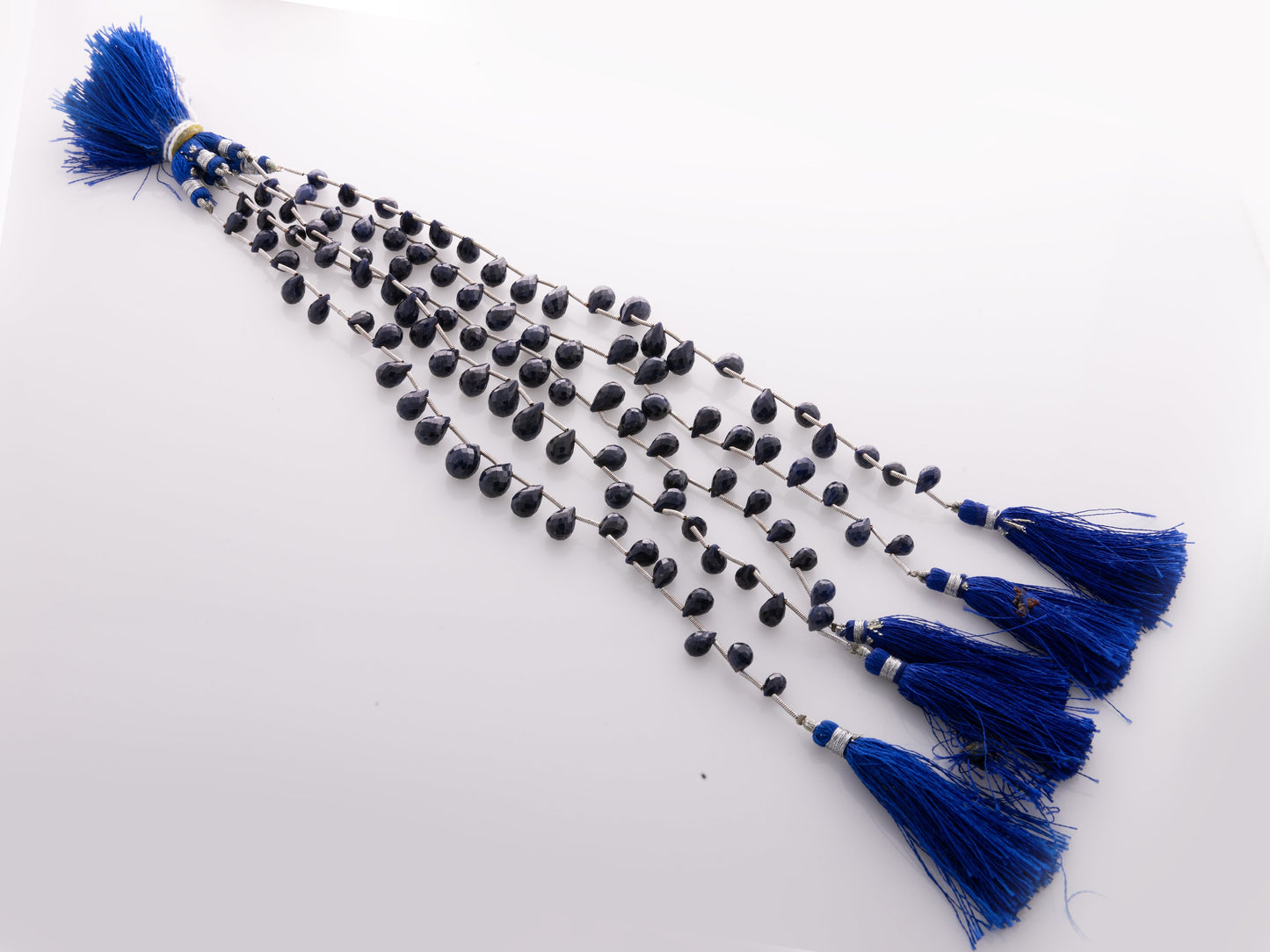 Beautiful natural blue sapphire gemstone beads